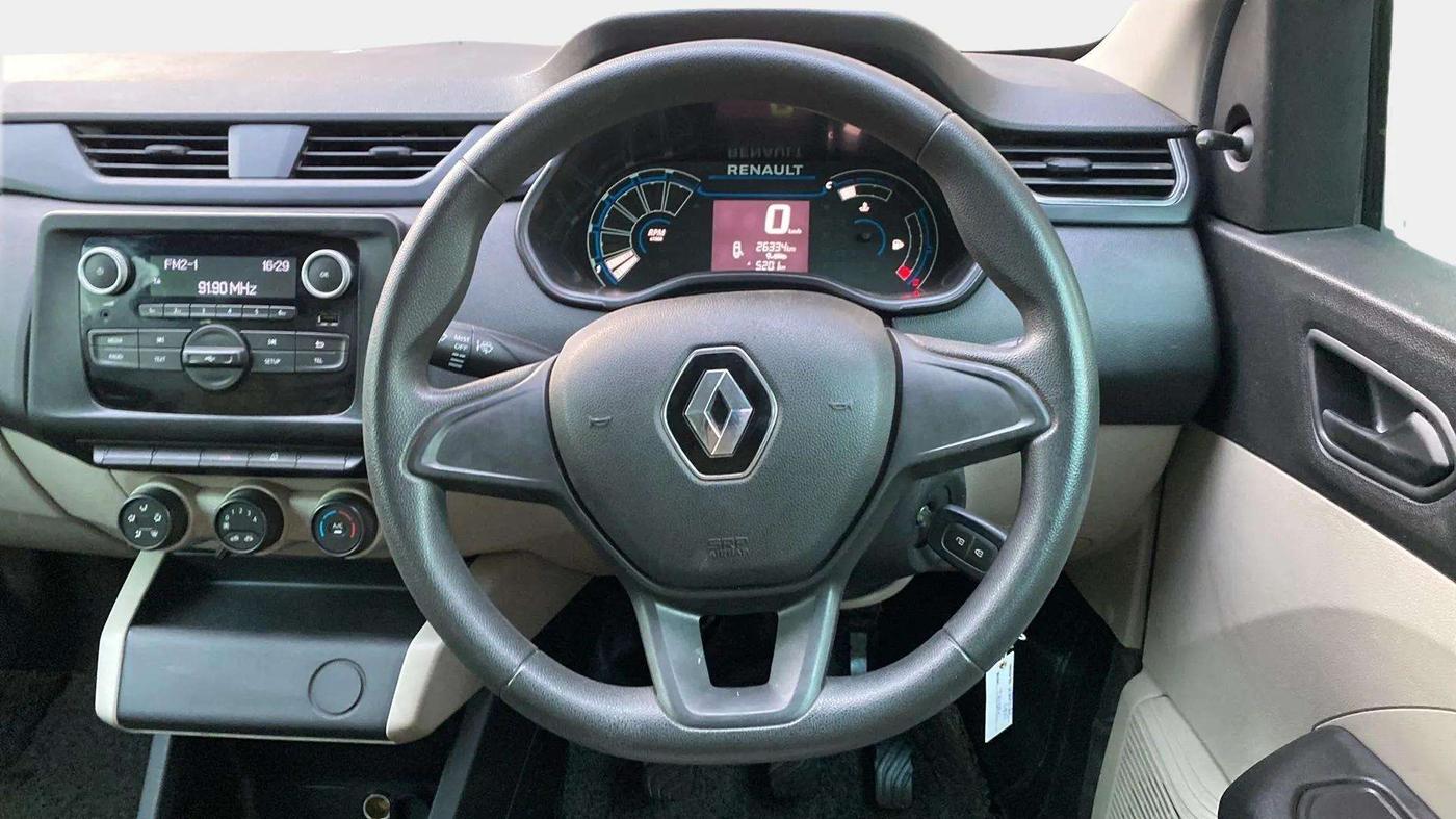2021 Renault TRIBER RXL MT, Petrol, Manual, 26,541 km, Steering Wheel Close Up