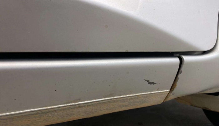 2015 Honda City 1.5L I-VTEC V MT, Petrol, Manual, 80,956 km, Right running board - Slightly rusted