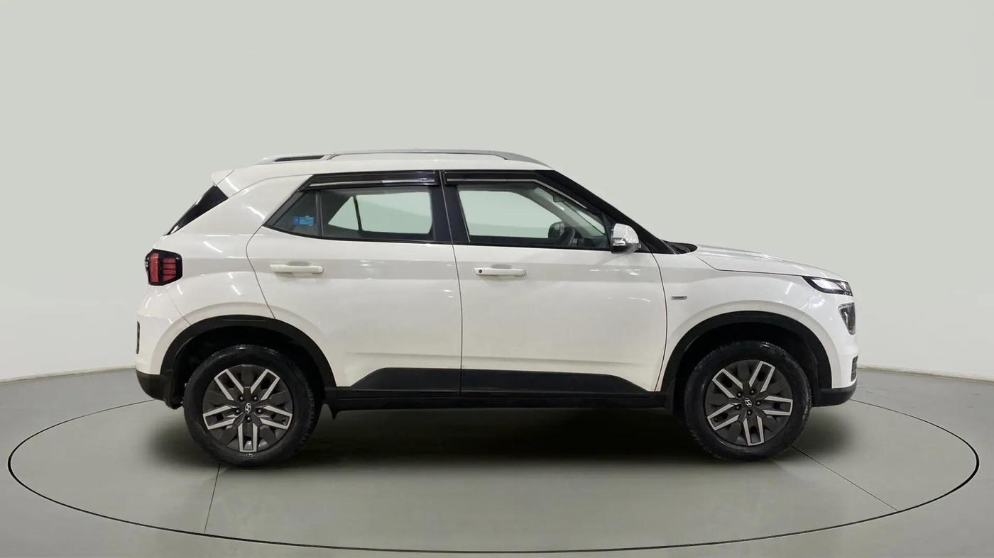 2022 Hyundai VENUE S (O) 1.0 TURBO IMT, Petrol, Manual, 24,088 km, Right Side View