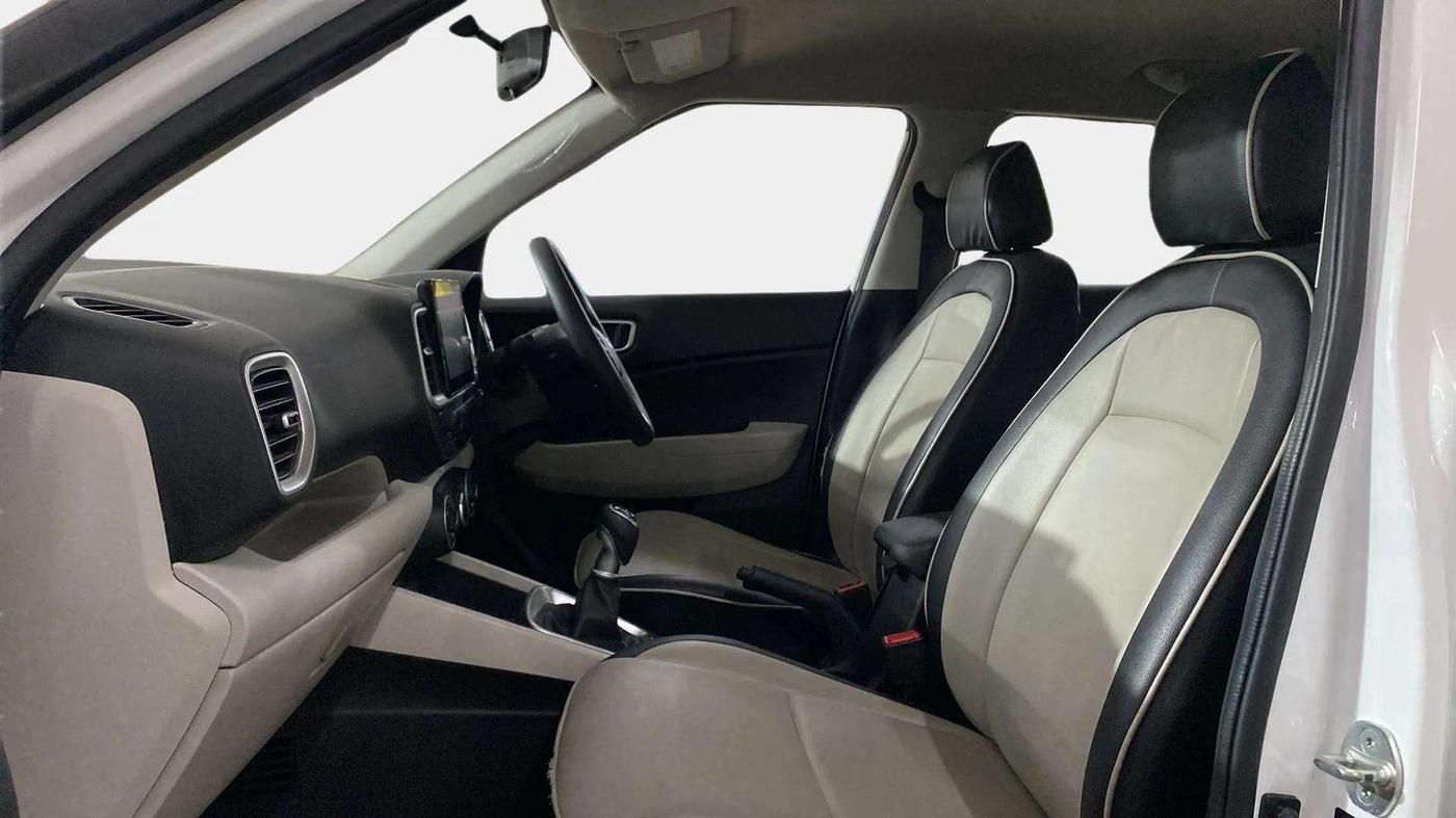 2022 Hyundai VENUE S (O) 1.0 TURBO IMT, Petrol, Manual, 24,088 km, Right Side Front Door Cabin