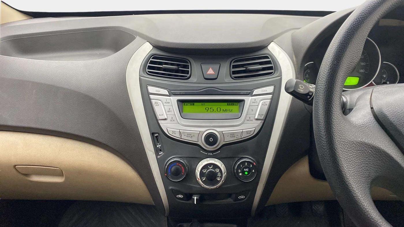 2017 Hyundai Eon MAGNA +, Petrol, Manual, 45,127 km, Air Conditioner