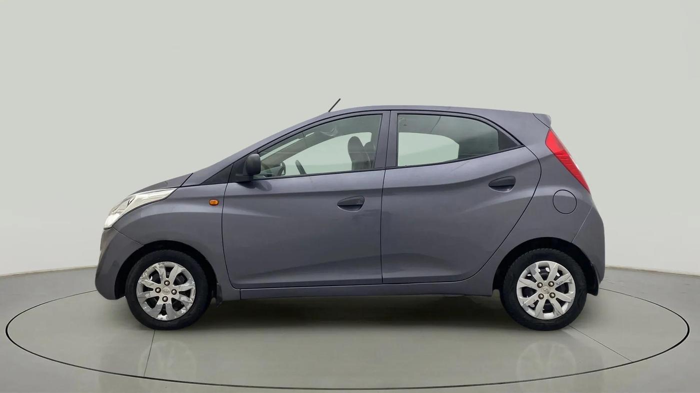 2017 Hyundai Eon MAGNA +, Petrol, Manual, 45,127 km, Left Side