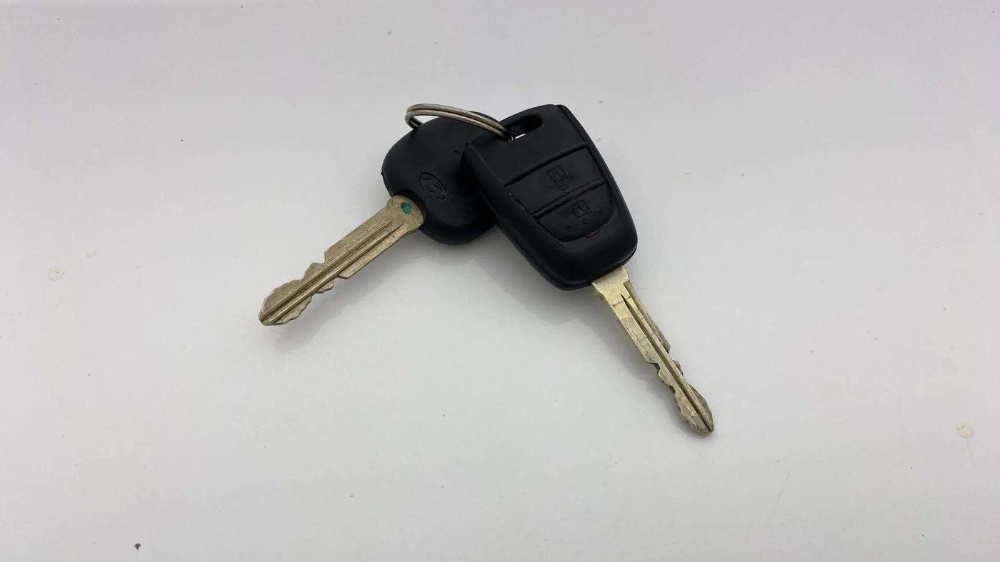 2019 Hyundai Xcent S 1.2, Petrol, Manual, 63,063 km, Key Close Up