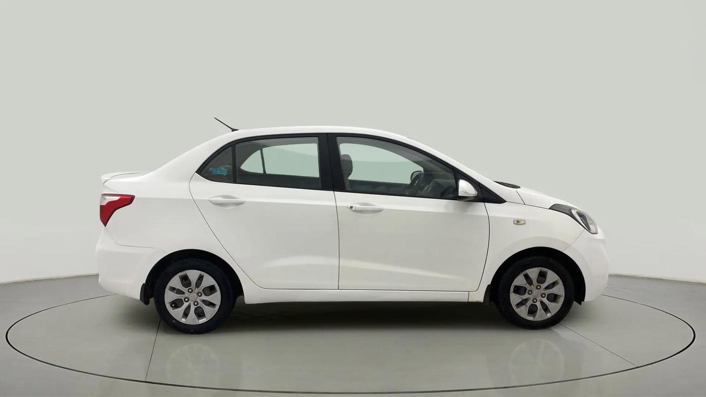 2019 Hyundai Xcent S 1.2, Petrol, Manual, 63,063 km, Right Side View