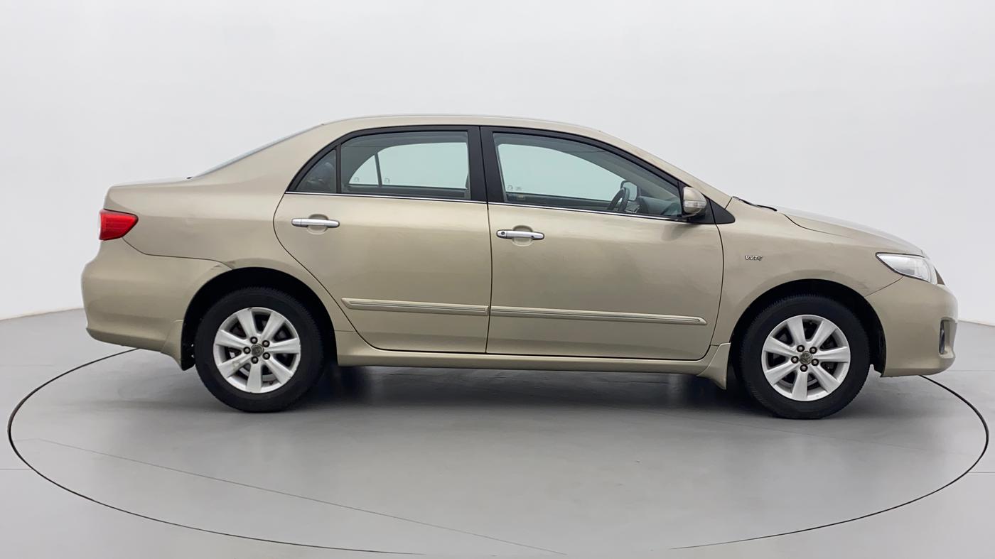 2011 Toyota Corolla Altis G PETROL, Petrol, Manual, 33,743 km, Right Side View
