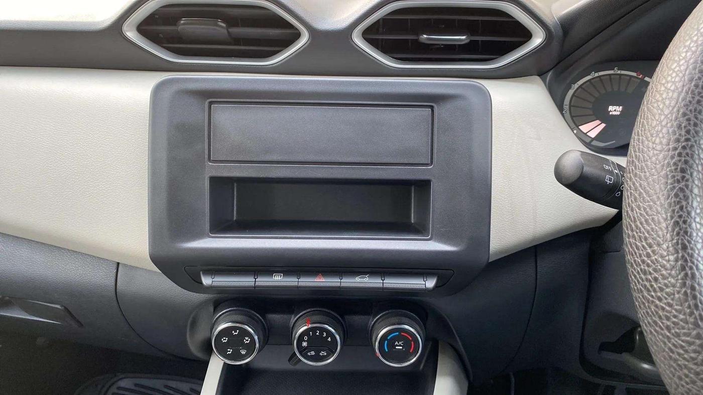 2022 Nissan MAGNITE XE, Petrol, Manual, 6,756 km, Air Conditioner