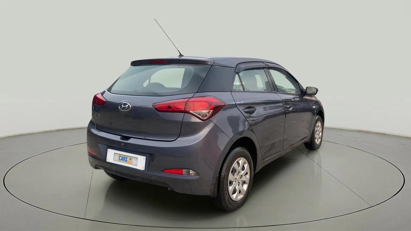 2017 Hyundai Elite i20 MAGNA EXECUTIVE 1.2, Petrol, Manual, 13,207 km, Right Back Diagonal