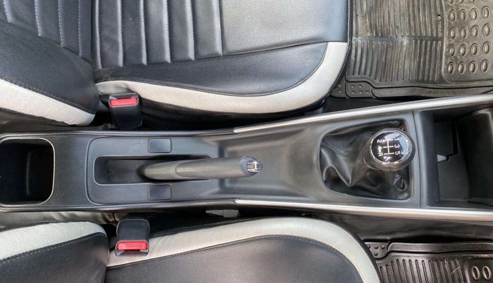2018 Maruti Baleno DELTA PETROL 1.2, Petrol, Manual, 39,407 km, Gear Lever