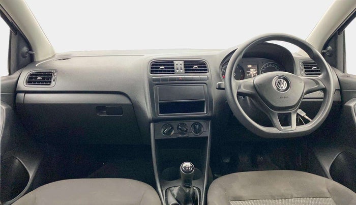 2018 Volkswagen Polo TRENDLINE 1.0L, Petrol, Manual, 29,499 km, Dashboard