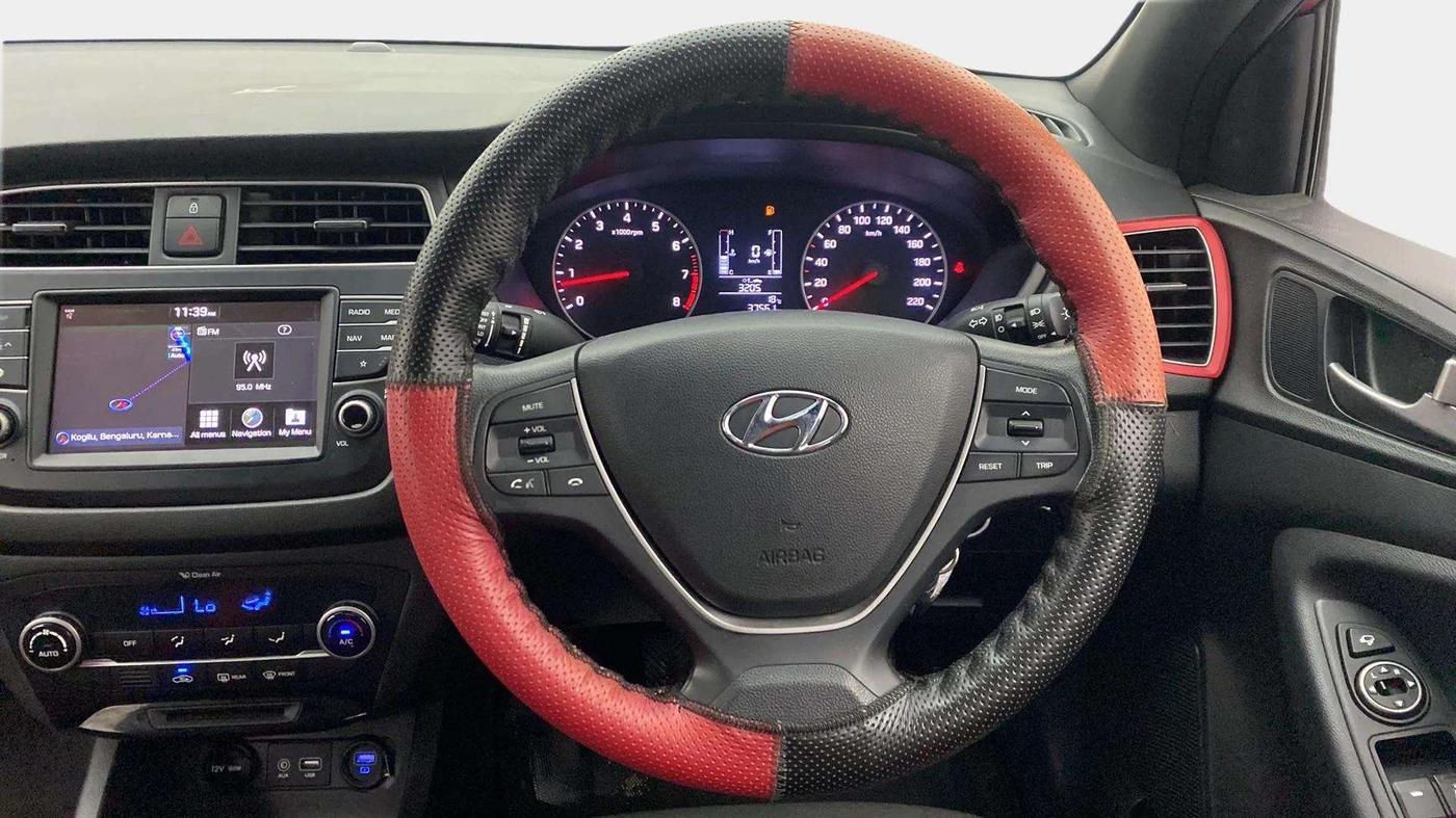 2018 Hyundai Elite i20 ASTA 1.2 DUAL TONE, Petrol, Manual, 37,925 km, Steering Wheel Close Up