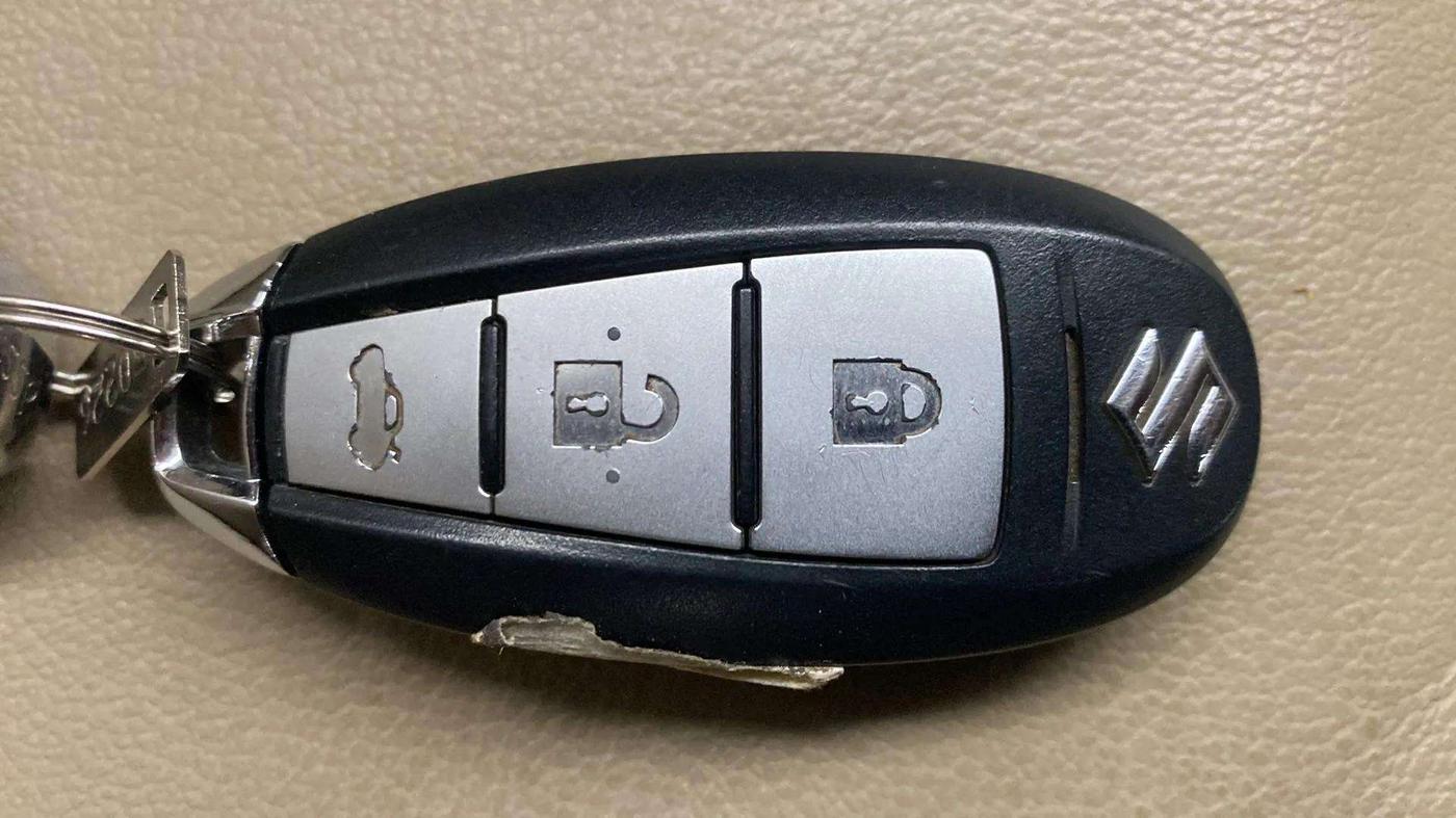 2019 Maruti Ciaz ALPHA 1.5 SHVS PETROL, Petrol, Manual, 33,006 km, Key Close Up