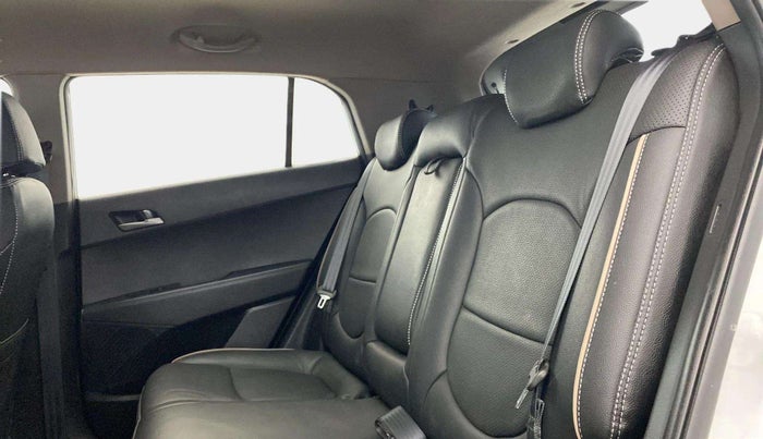 2016 Hyundai Creta SX PLUS 1.6 PETROL, Petrol, Manual, 47,058 km, Right Side Rear Door Cabin