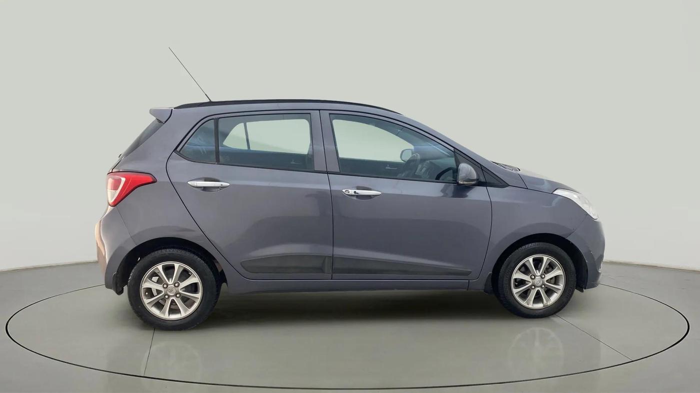 2016 Hyundai Grand i10 ASTA (O) 1.2 KAPPA VTVT, Petrol, Manual, 71,332 km, Right Side