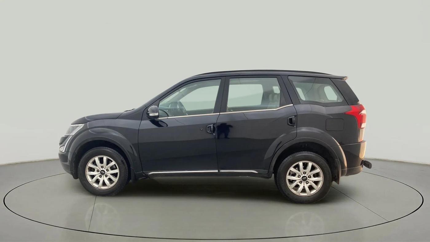 2018 Mahindra XUV500 W11 AT, Diesel, Automatic, 52,095 km, Left Side