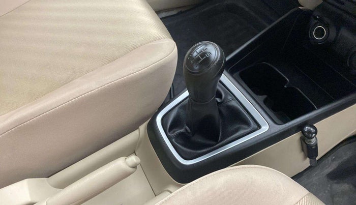 2019 Maruti Dzire LXI, Petrol, Manual, 7,473 km, Gear lever - Knob has minor damage