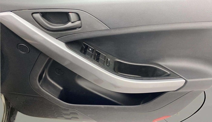 2023 Tata NEXON XZ PLUS PETROL SUNROOF, Petrol, Manual, 3,555 km, Driver Side Door Panels Control