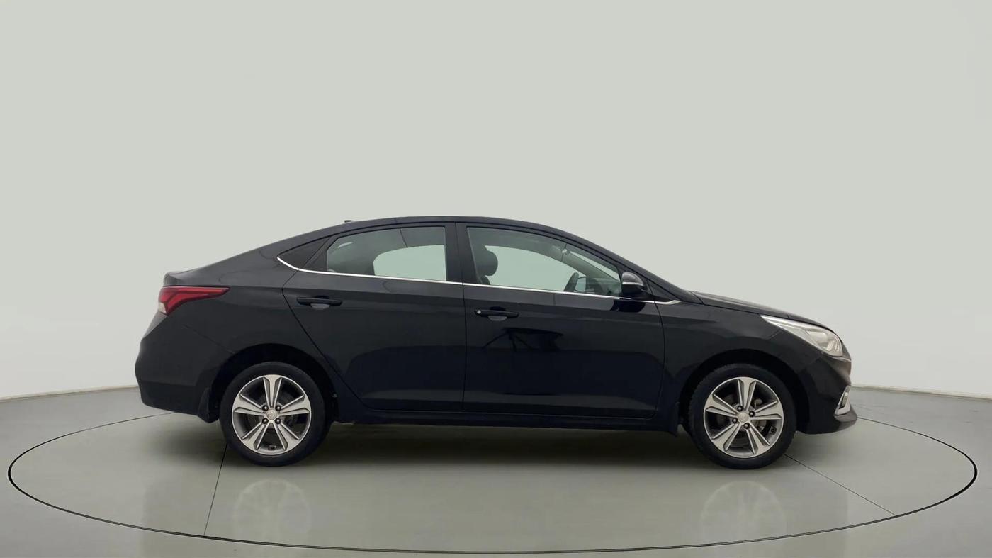 2018 Hyundai Verna 1.6 VTVT SX, Petrol, Manual, 38,173 km, Right Side View