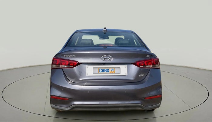 2018 Hyundai Verna 1.6 VTVT SX O, Petrol, Manual, 39,889 km, Back/Rear