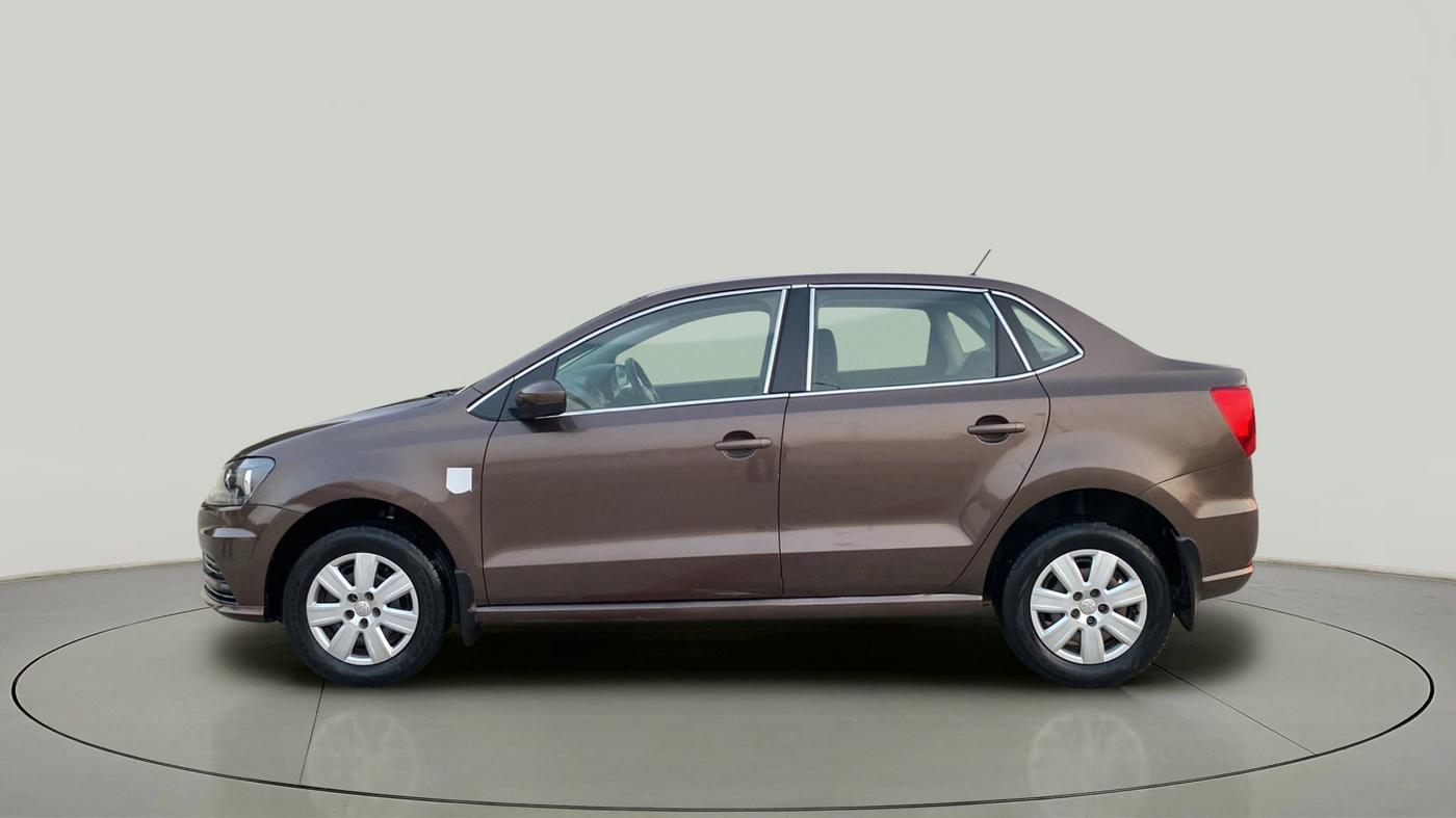 2017 Volkswagen Ameo TRENDLINE 1.2L, Petrol, Manual, 52,865 km, Left Side