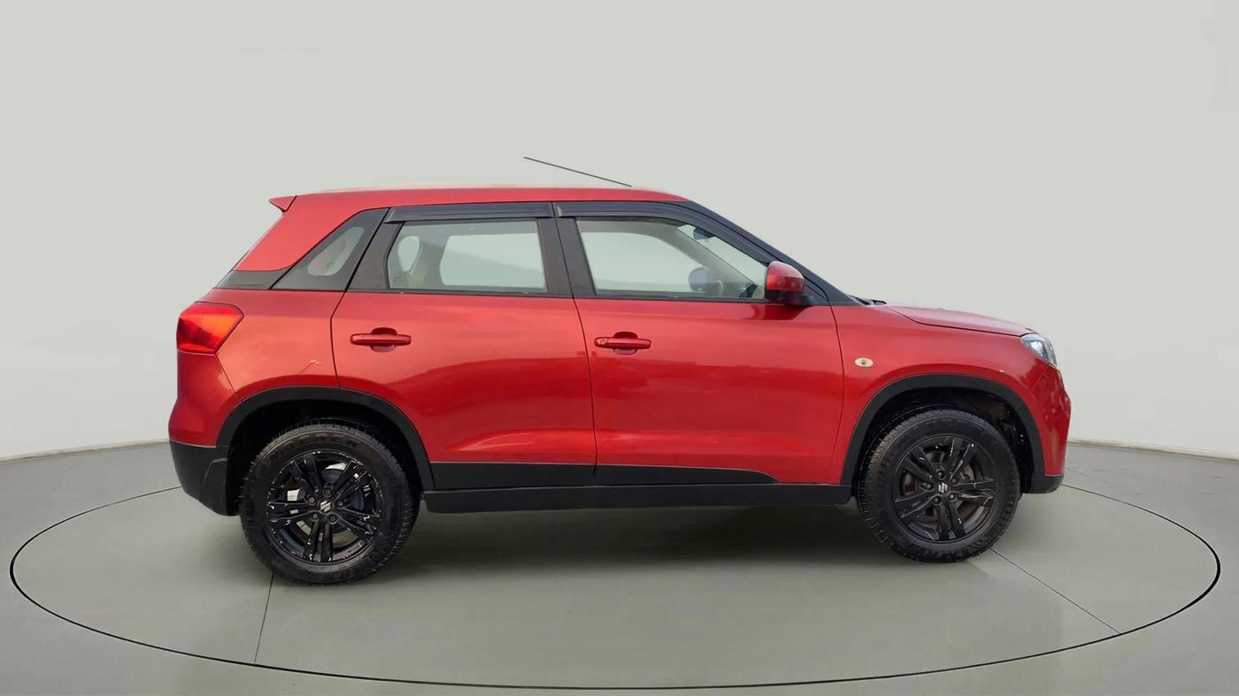 2019 Maruti Vitara Brezza ZDI AMT, CNG, Automatic, 88,956 km, Right Side