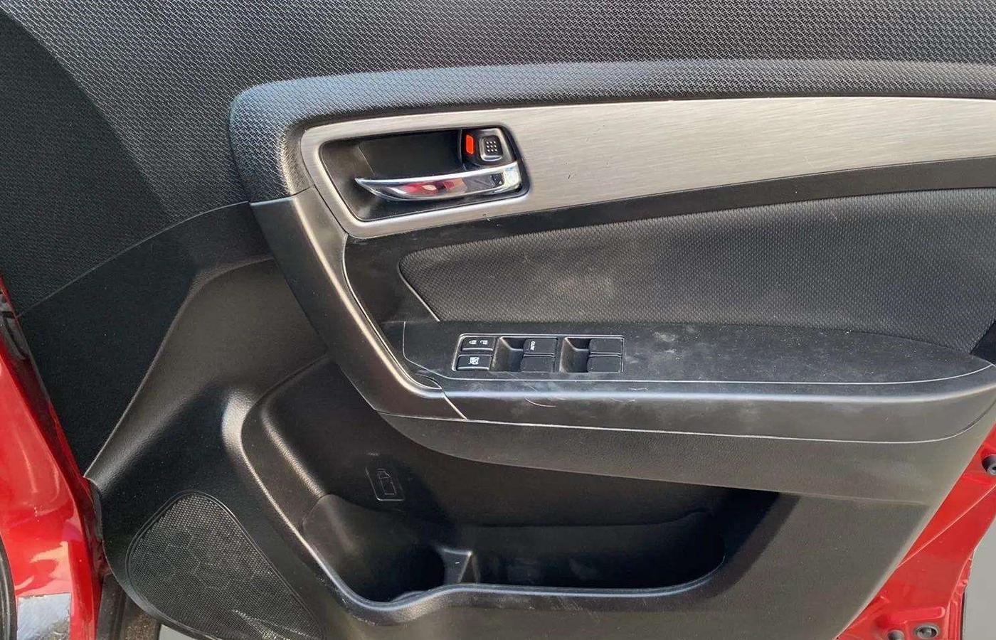 2019 Maruti Vitara Brezza ZDI AMT, CNG, Automatic, 88,956 km, Driver Side Door Panels Control