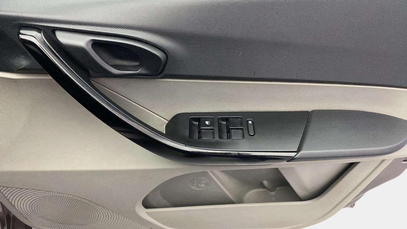 2018 Tata Tiago XT PETROL, Petrol, Manual, 18,892 km, Driver Side Door Panels Control