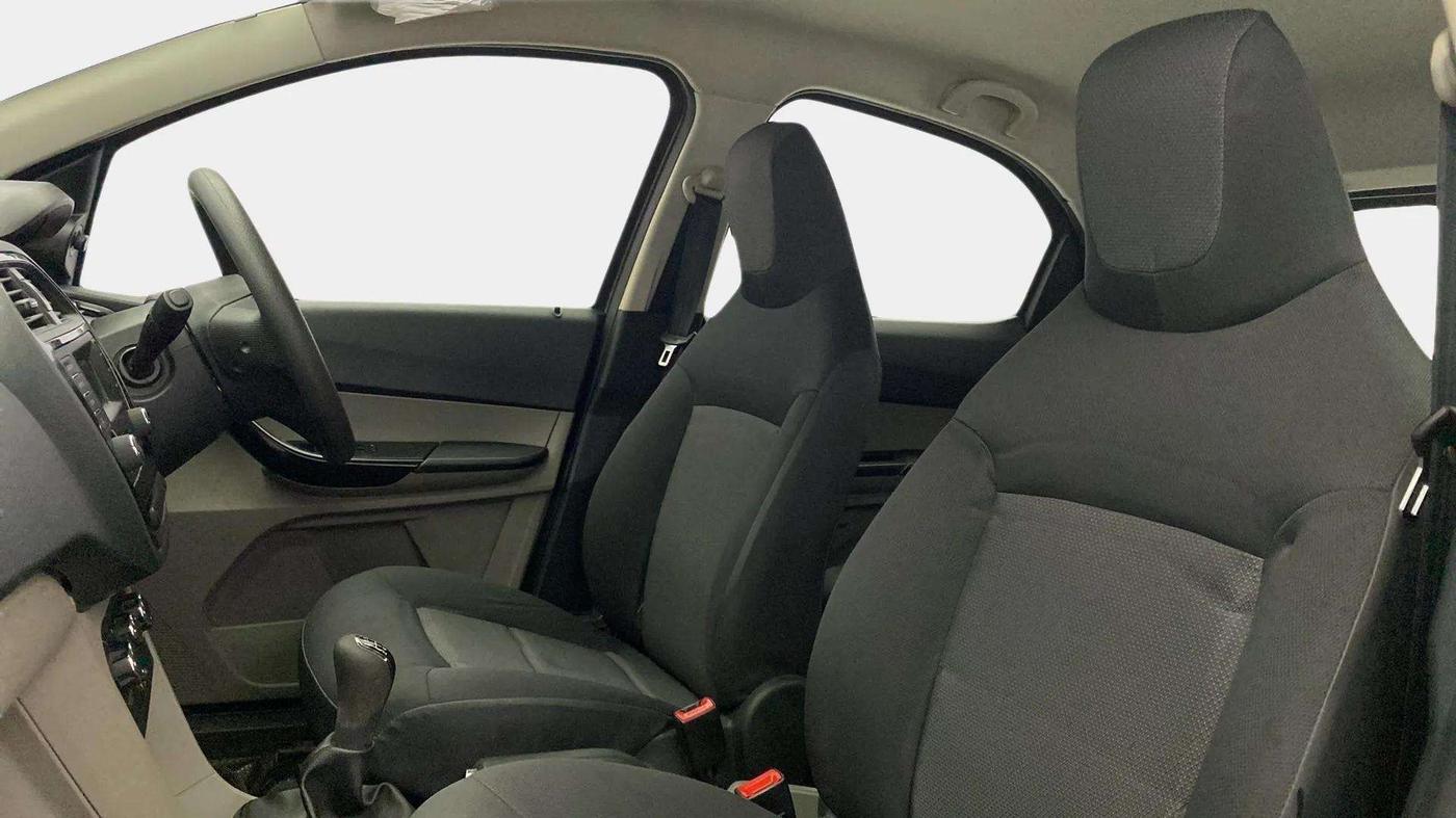2018 Tata Tiago XT PETROL, Petrol, Manual, 18,892 km, Right Side Front Door Cabin
