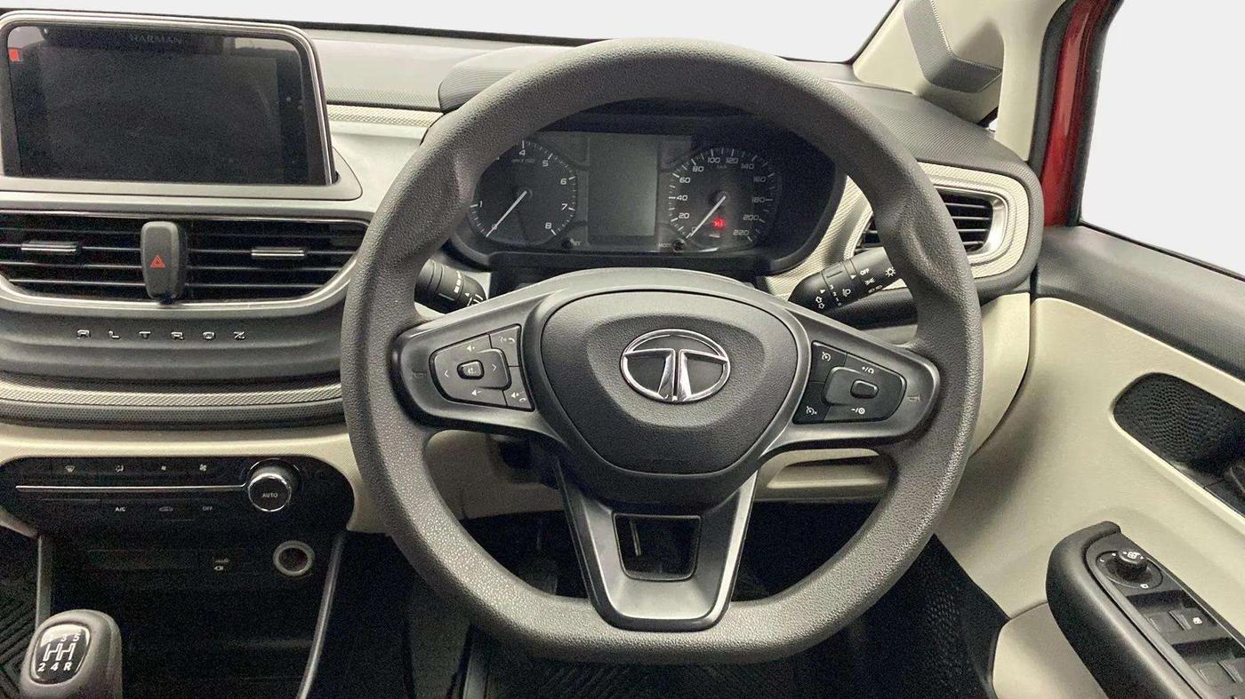 2021 Tata ALTROZ XT I-TURBO PETROL, Petrol, Manual, 21,800 km, Steering Wheel Close Up