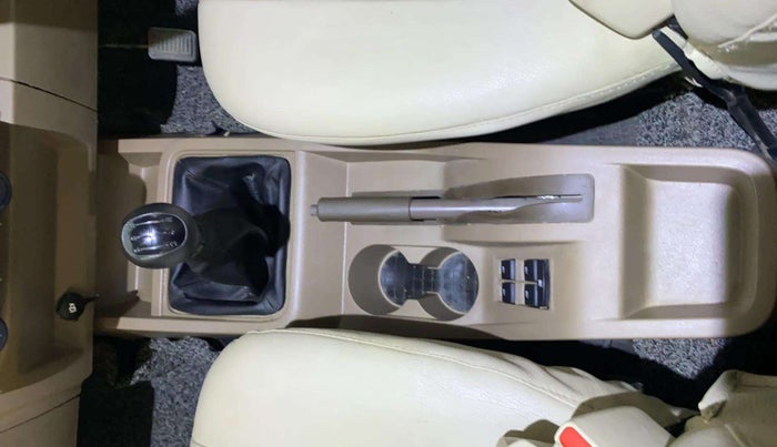 2023 Mahindra Bolero B6, Diesel, Manual, 34,363 km, Gear Lever
