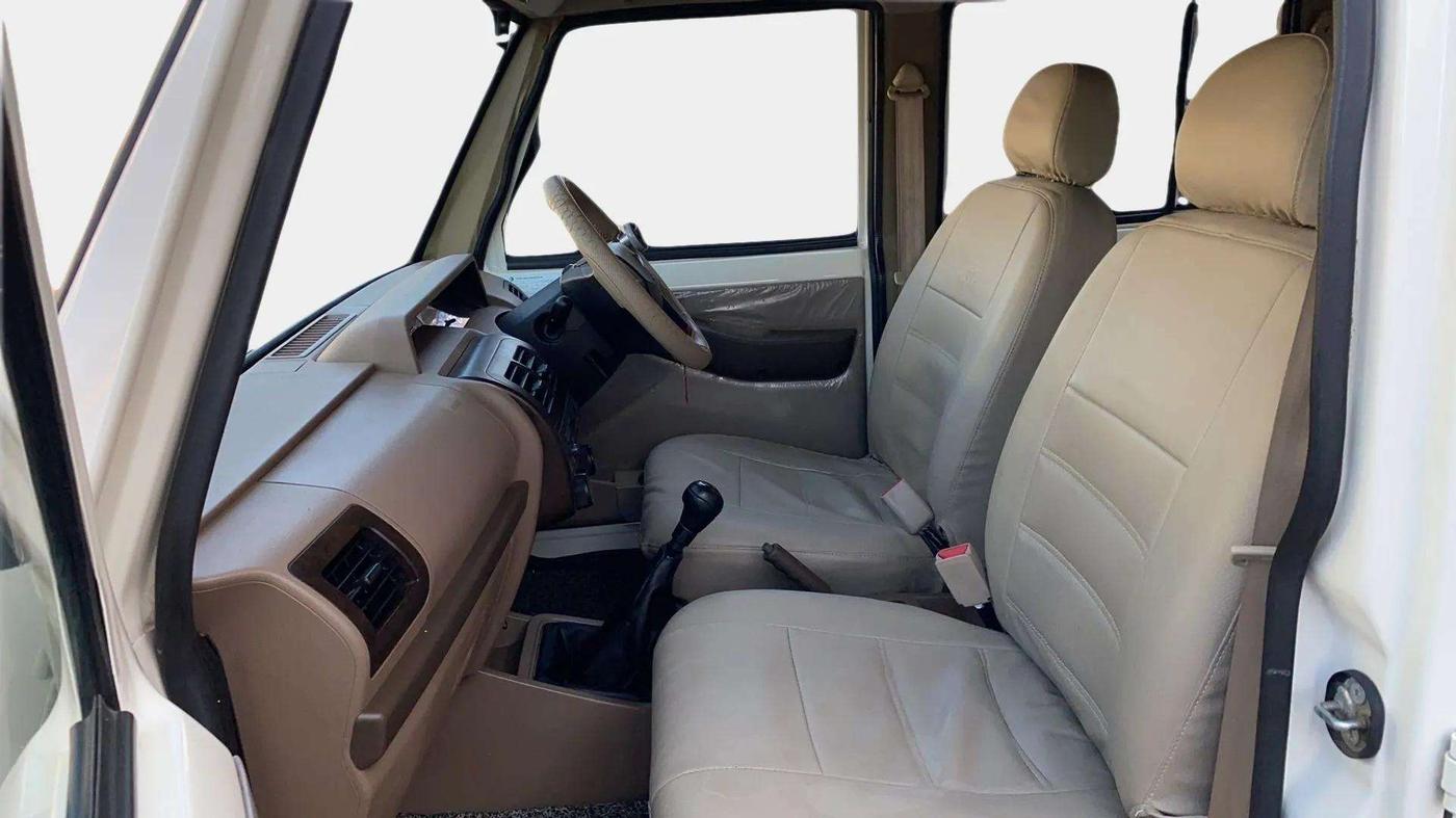 2023 Mahindra Bolero B6, Diesel, Manual, 34,363 km, Right Side Front Door Cabin