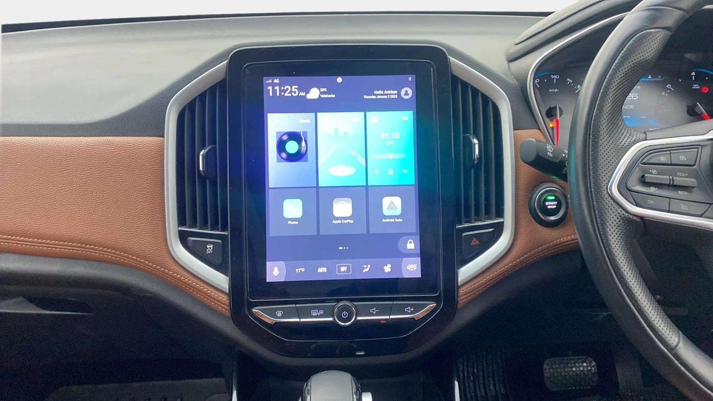 2021 MG HECTOR PLUS SHARP 1.5 PETROL TURBO DCT 6-STR DUAL TONE, Petrol, Automatic, 29,916 km, Air Conditioner