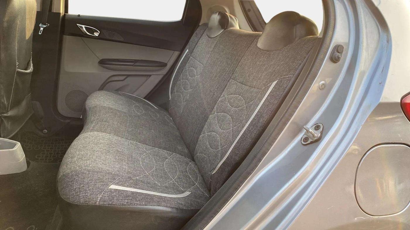 2018 Tata Tiago XZ PETROL, Petrol, Manual, 40,770 km, Right Side Rear Door Cabin