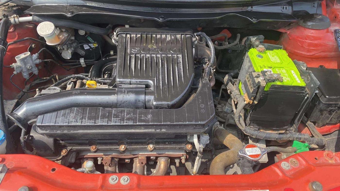 2017 Maruti Swift VXI, Petrol, Manual, 30,256 km, Open Bonet