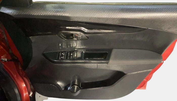 2018 Mahindra KUV 100 NXT K8 P 6 STR, Petrol, Manual, 43,413 km, Driver Side Door Panels Control