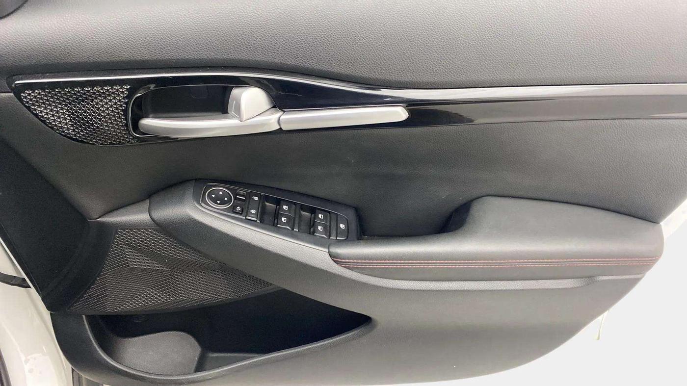2019 KIA SELTOS GTK 1.4 PETROL, Petrol, Manual, 31,368 km, Driver Side Door Panels Control