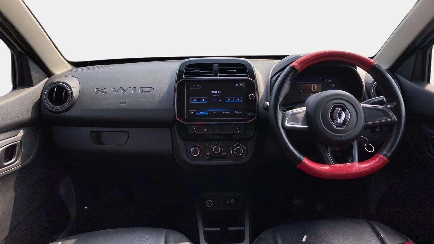 2022 Renault Kwid RXT 1.0 AMT, Petrol, Automatic, 27,076 km, Dashboard