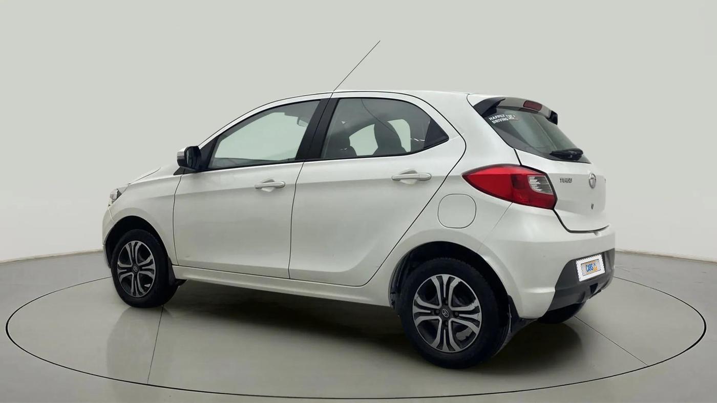 2018 Tata Tiago XZA PETROL, Petrol, Automatic, 32,231 km, Left Back Diagonal