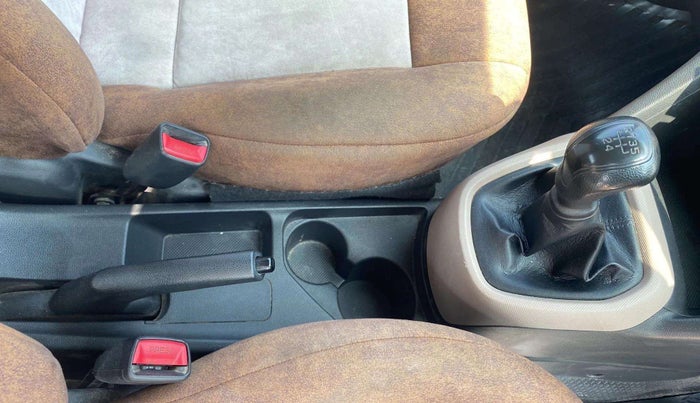 2018 Hyundai Grand i10 MAGNA U2 1.2 CRDI, Diesel, Manual, 58,305 km, Gear Lever