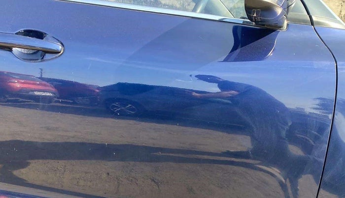 2019 Maruti Swift VXI, Petrol, Manual, 75,391 km, Driver-side door - Slightly dented
