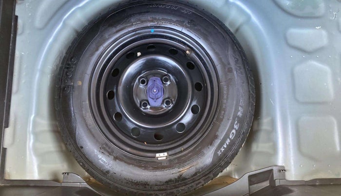 2019 Maruti Swift VXI, Petrol, Manual, 75,391 km, Dicky (Boot door) - Tool missing