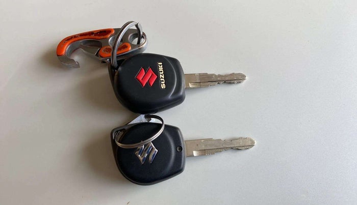 2019 Maruti Dzire VXI, Petrol, Manual, 67,266 km, Key Close Up