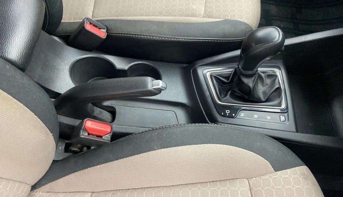 2016 Hyundai Elite i20 MAGNA 1.4 AT, Petrol, Automatic, 60,060 km, Gear Lever