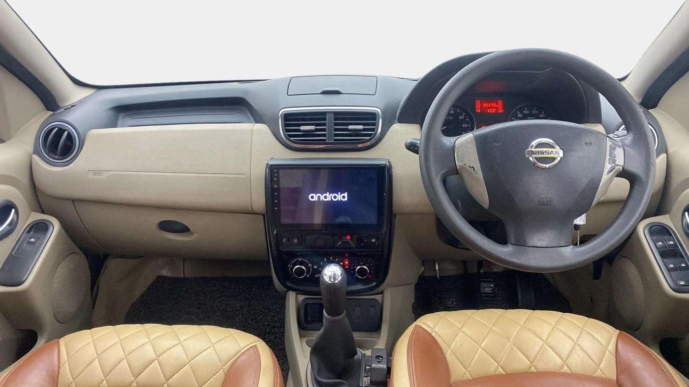 2014 Nissan Terrano XL (D), Diesel, Manual, 96,463 km, Dashboard