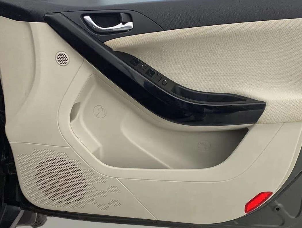 2020 Tata NEXON XZ PETROL, Petrol, Manual, 52,936 km, Driver Side Door Panels Control