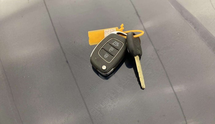 2021 Hyundai NEW I20 MAGNA 1.2 MT, Petrol, Manual, 52,038 km, Key Close Up