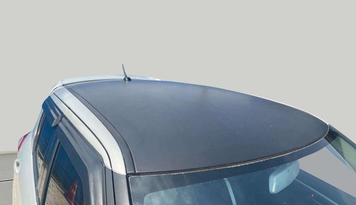 2017 Maruti Swift VXI O, Petrol, Manual, 98,709 km, Roof