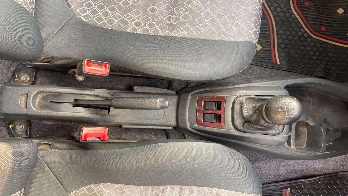2017 Maruti Alto 800 LXI, Petrol, Manual, 33,523 km, Gear Lever