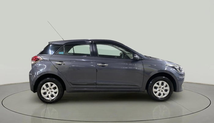 2016 Hyundai Elite i20 SPORTZ 1.2, Petrol, Manual, 33,583 km, Right Side View