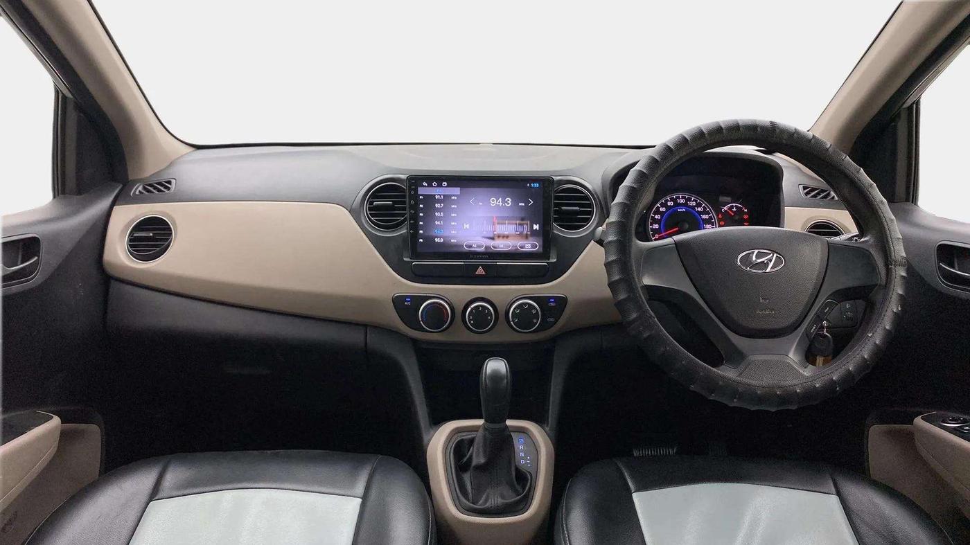 2017 Hyundai Grand i10 MAGNA AT 1.2 KAPPA VTVT, Petrol, Automatic, 34,149 km, Dashboard