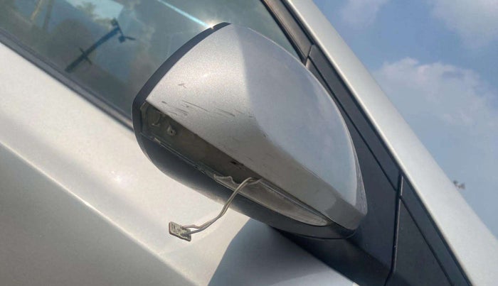 2014 Hyundai Xcent S (O) 1.2, Petrol, Manual, 38,863 km, Right rear-view mirror - Minor scratches